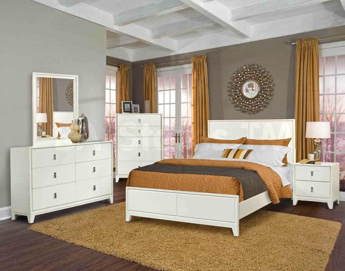 How to decorate bedroom furniture