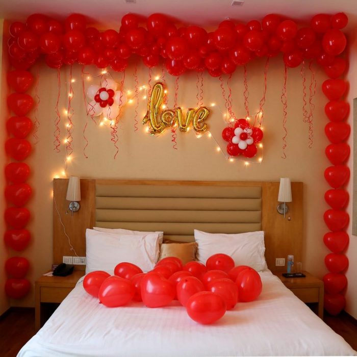 How to decorate bedroom for boyfriend