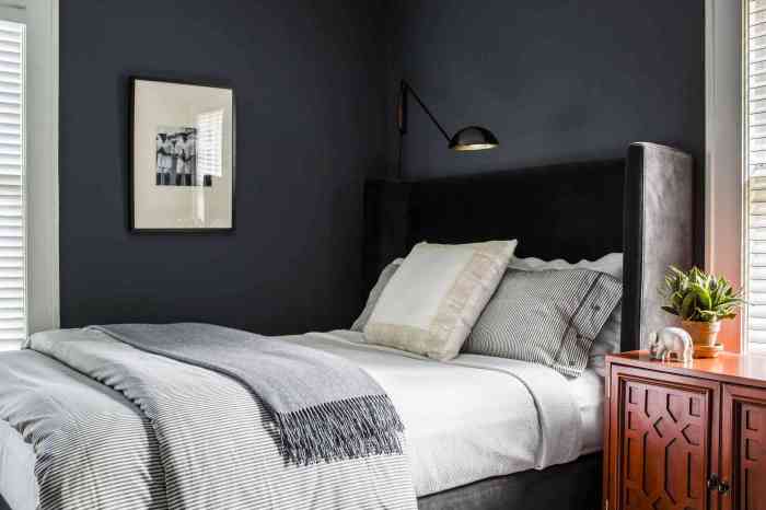 How to decorate a grey bedroom