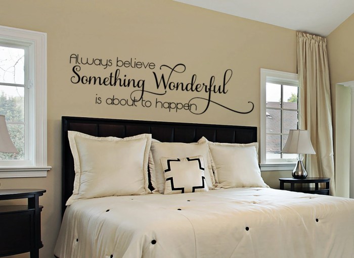 How to decorate a bedroom wall with decal