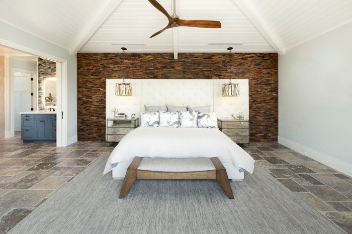 How to decorate a bedroom with vaulted ceilings