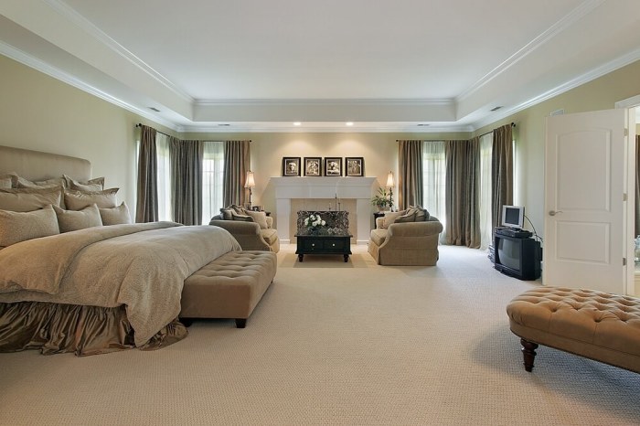 How to decorate a huge master bedroom