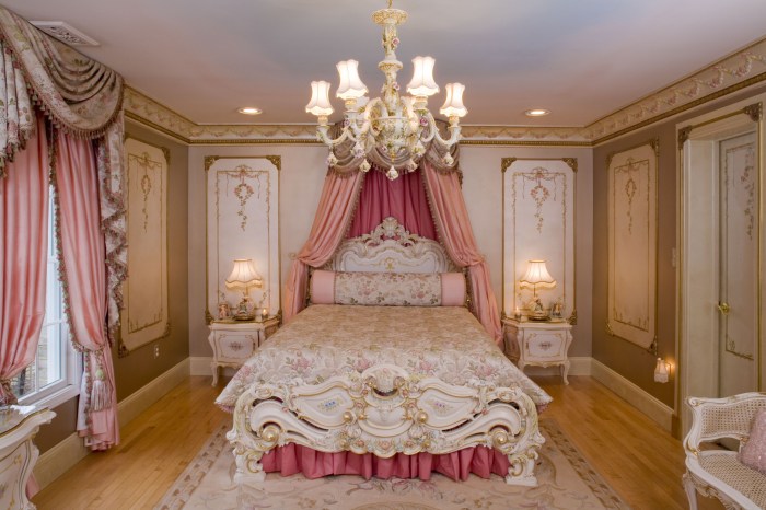 How to decorate bedroom victorian style