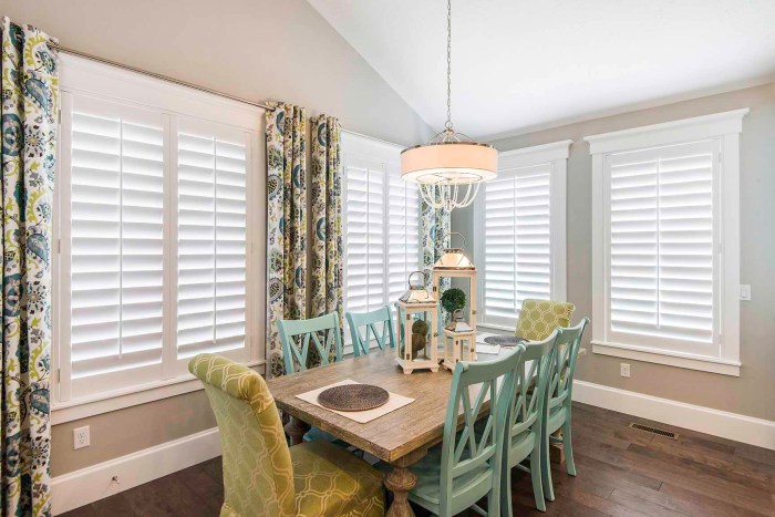 How to decorate windows with plantation shutters