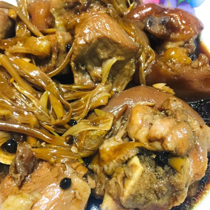 Pata paksiw pork filipino angsarap dish stewed blossoms slowly vinegar pinoy