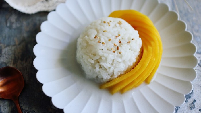 How to cook sticky rice thai style